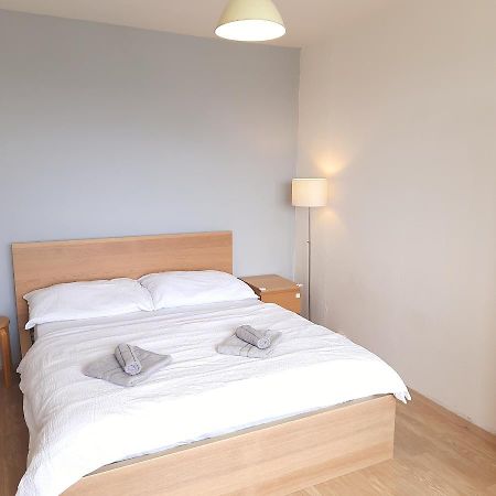 Apartment Kamyk Praag Buitenkant foto