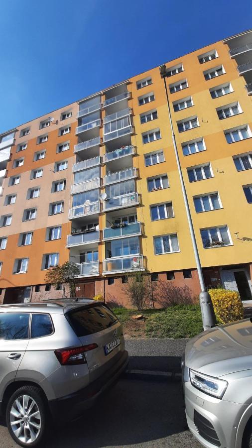 Apartment Kamyk Praag Buitenkant foto