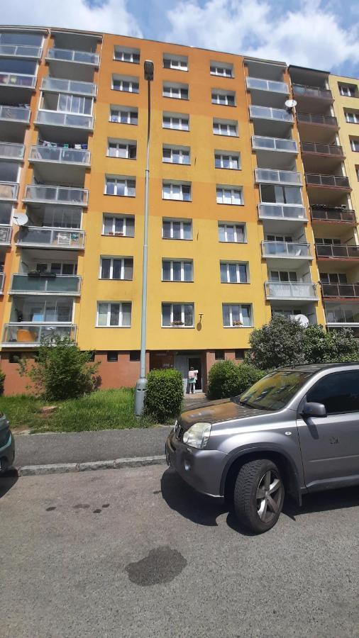 Apartment Kamyk Praag Buitenkant foto